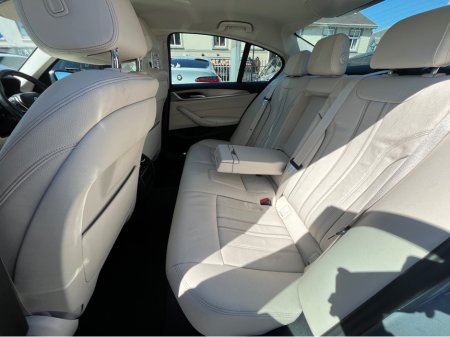 2020 BMW 5-Series - photo 24
