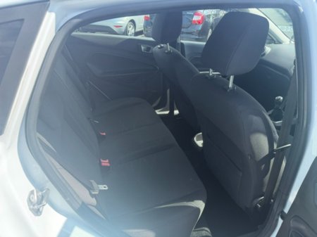 2017 Ford Fiesta - photo 13
