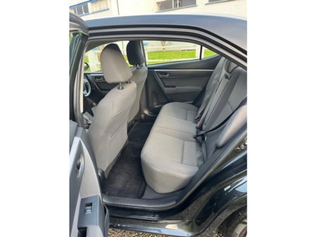 2018 Toyota Corolla - photo 9