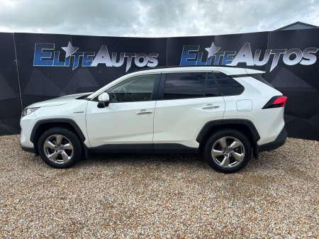 2019 Toyota RAV4 - photo 3