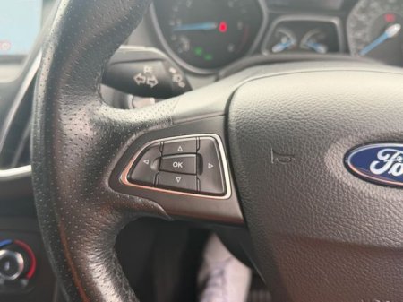 2017 Ford Focus - photo 15
