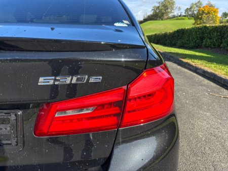 2017 BMW 5-Series - photo 6