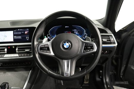 2021 BMW 3-Series - photo 16