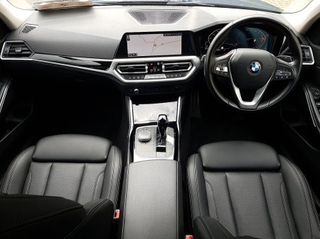 2022 BMW 3-Series - photo 4