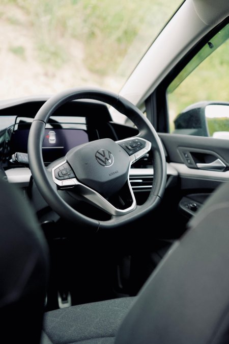 2023 Volkswagen Golf - photo 10