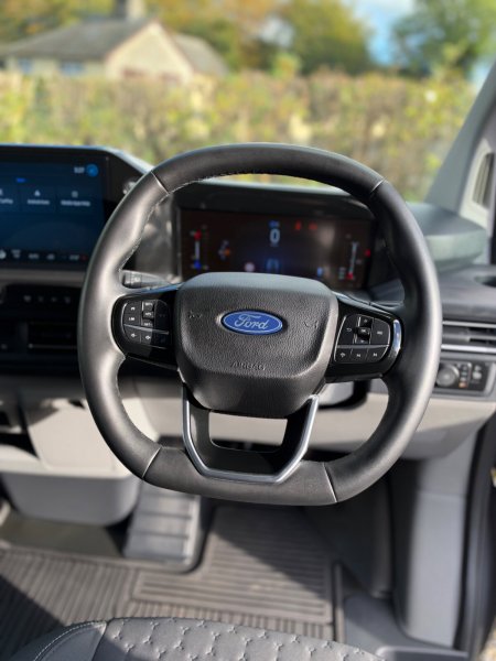 2025 Ford Transit Custom - photo 23