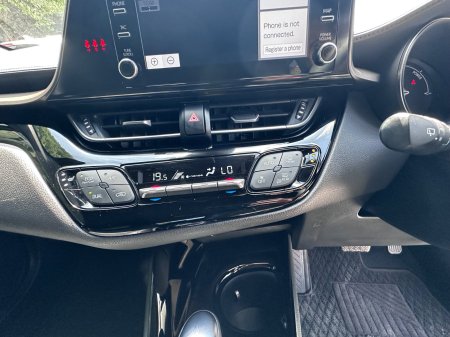2022 Toyota C-HR - photo 8