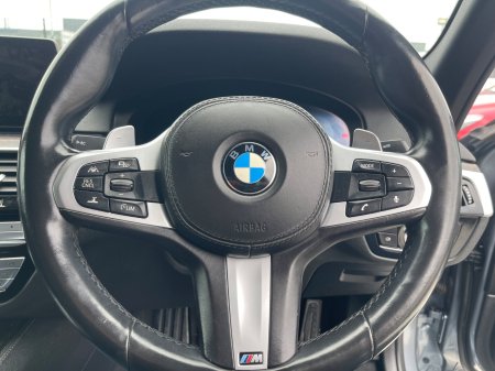 2020 BMW 5-Series - photo 24