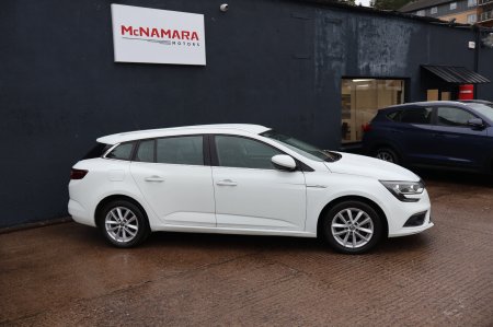 2017 Renault Megane - photo 2