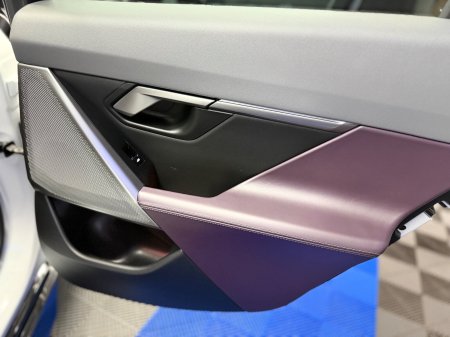 2025 BMW 5-Series - photo 19
