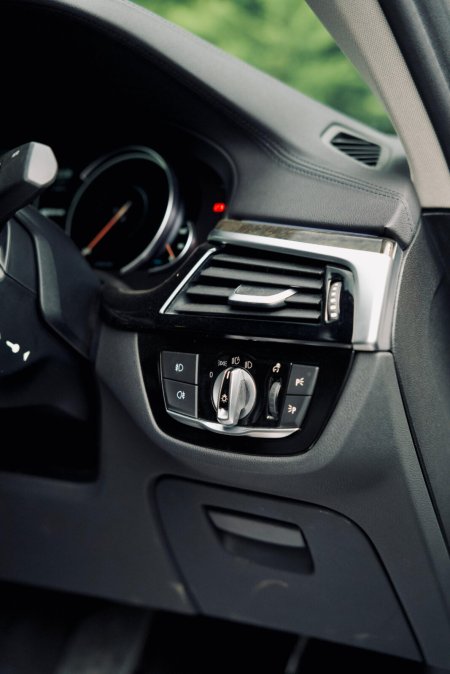 2018 BMW 5-Series - photo 16