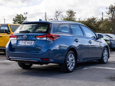 2017 Toyota Auris - photo 4