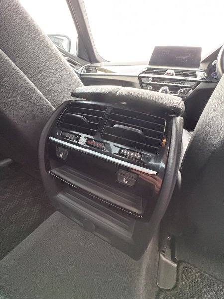2017 BMW 5-Series - photo 17