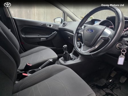 2017 Ford Fiesta - photo 12