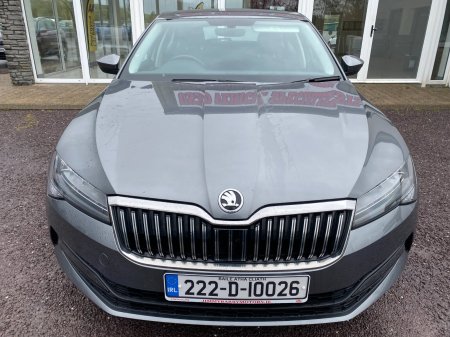 2022 Skoda Superb - photo 2