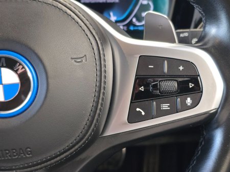 2022 BMW 3-Series - photo 22