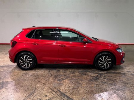 2024 Volkswagen Polo - photo 2