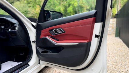 2022 BMW 3-Series - photo 14