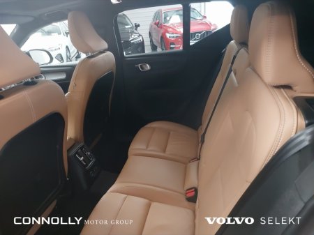 2022 Volvo XC40 - photo 6