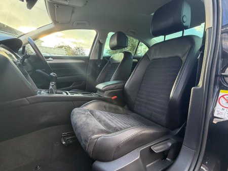2020 Volkswagen Passat - photo 21