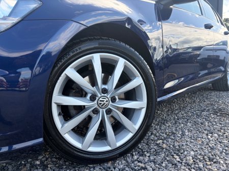 2020 Volkswagen Golf - photo 2