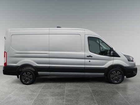 2025 Ford Transit - photo 5