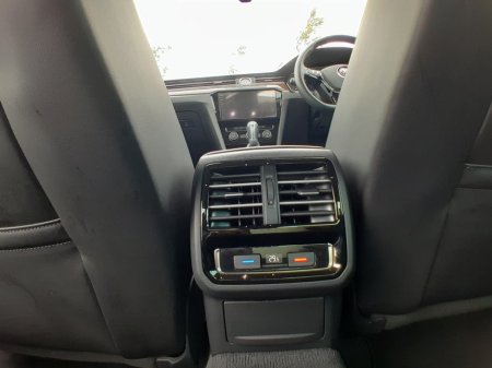 2016 Volkswagen Passat - photo 17