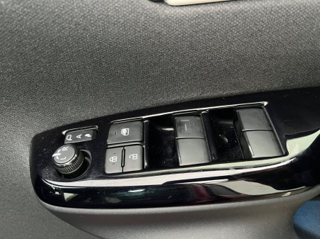 2020 Toyota Yaris - photo 14