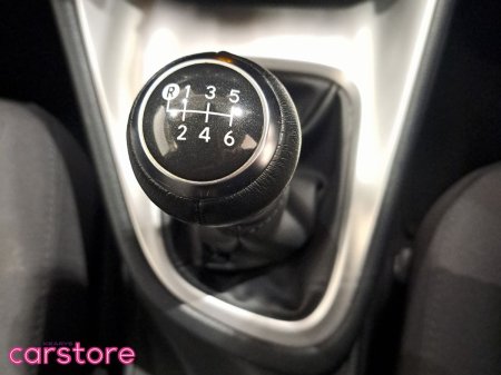 2024 Toyota Yaris - photo 16