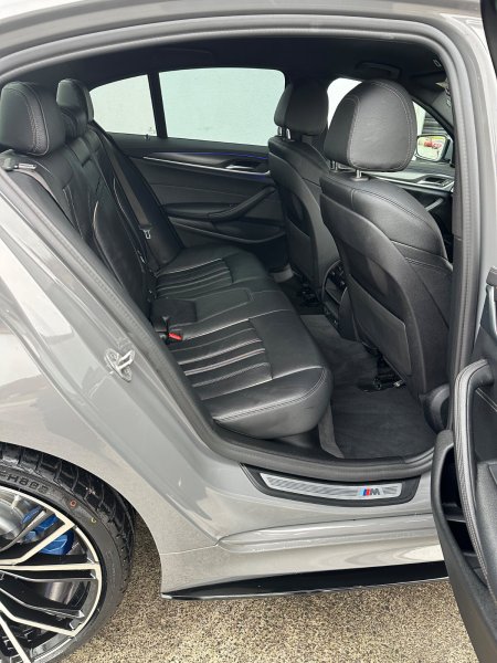 2021 BMW 5-Series - photo 22