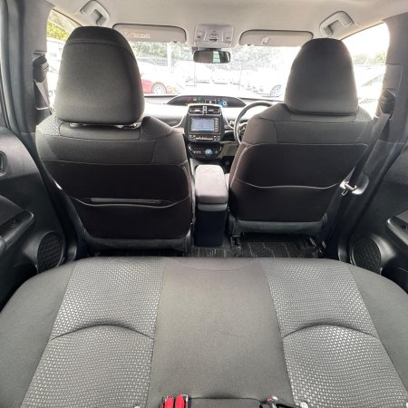 2020 Toyota Prius - photo 10