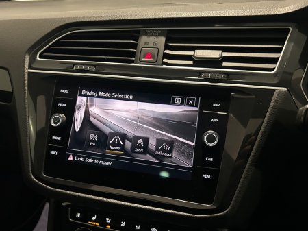 2020 Volkswagen Tiguan - photo 12