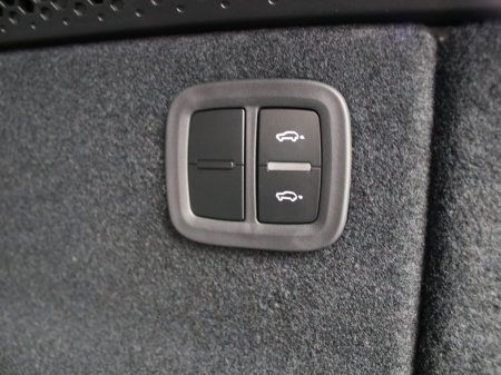 2026 Porsche Macan - photo 15