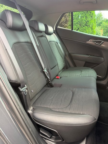 2022 Kia Sportage - photo 11