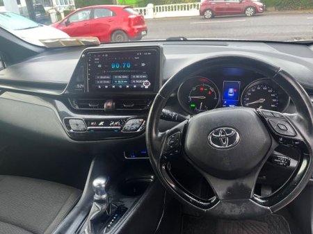 2019 Toyota C-HR - photo 6