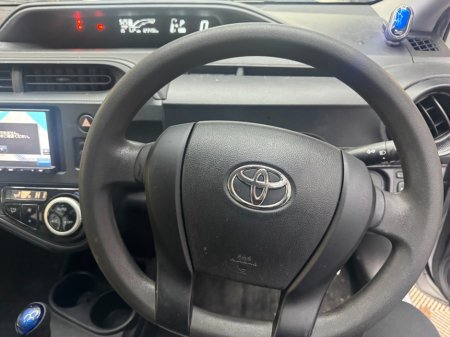 2019 Toyota Aqua - photo 7