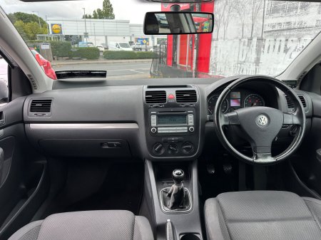 2005 Volkswagen Golf - photo 25