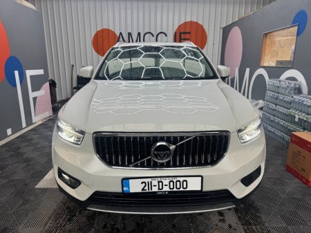 2021 Volvo XC40 - photo 2