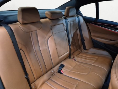 2022 BMW 5-Series - photo 19