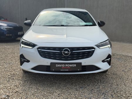 2022 Opel Insignia - photo 2