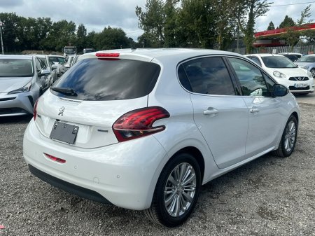 2017 Peugeot 208 - photo 6