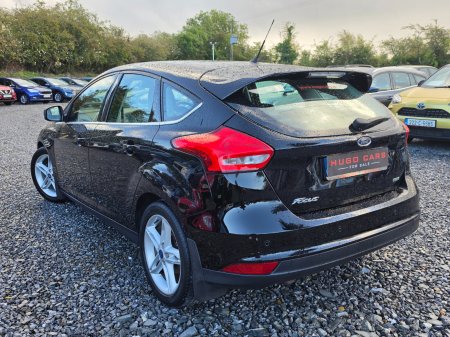 2017 Ford Focus - photo 2