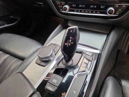2018 BMW 5-Series - photo 11