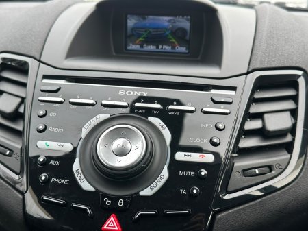 2015 Ford Fiesta - photo 17
