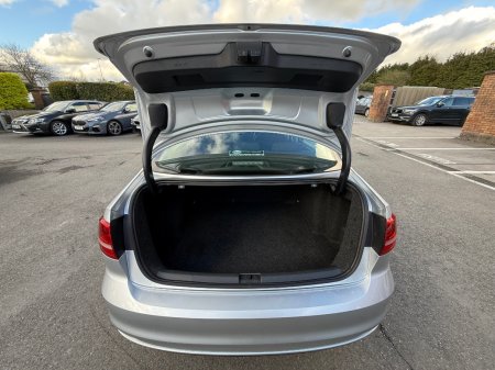 2016 Volkswagen Jetta - photo 14