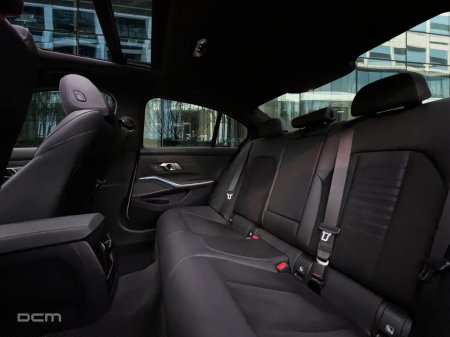 2021 BMW 3-Series - photo 24