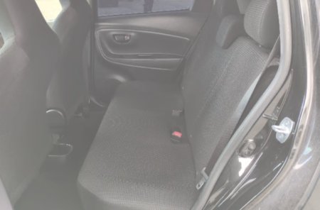 2015 Toyota Vitz - photo 7