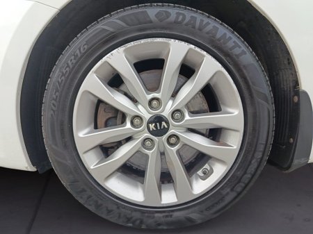 2017 Kia Ceed - photo 13