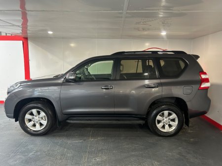 2016 Toyota Land Cruiser - photo 14