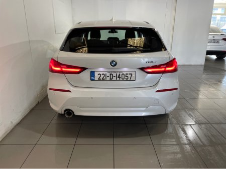 2022 BMW 1-Series - photo 8